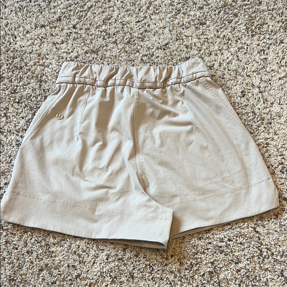 lululemon athletica Women's HR Tan Shorts